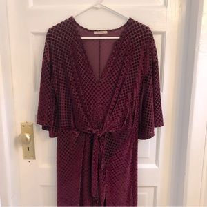 Zara Womens Knee Length Plum Purple Dress Velvety V-Neck Vintage style